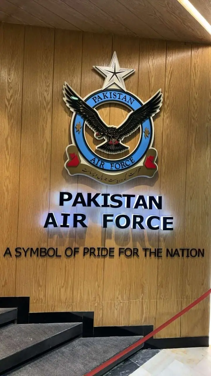 3D Crest & Logo Wall Emblem — photo 2