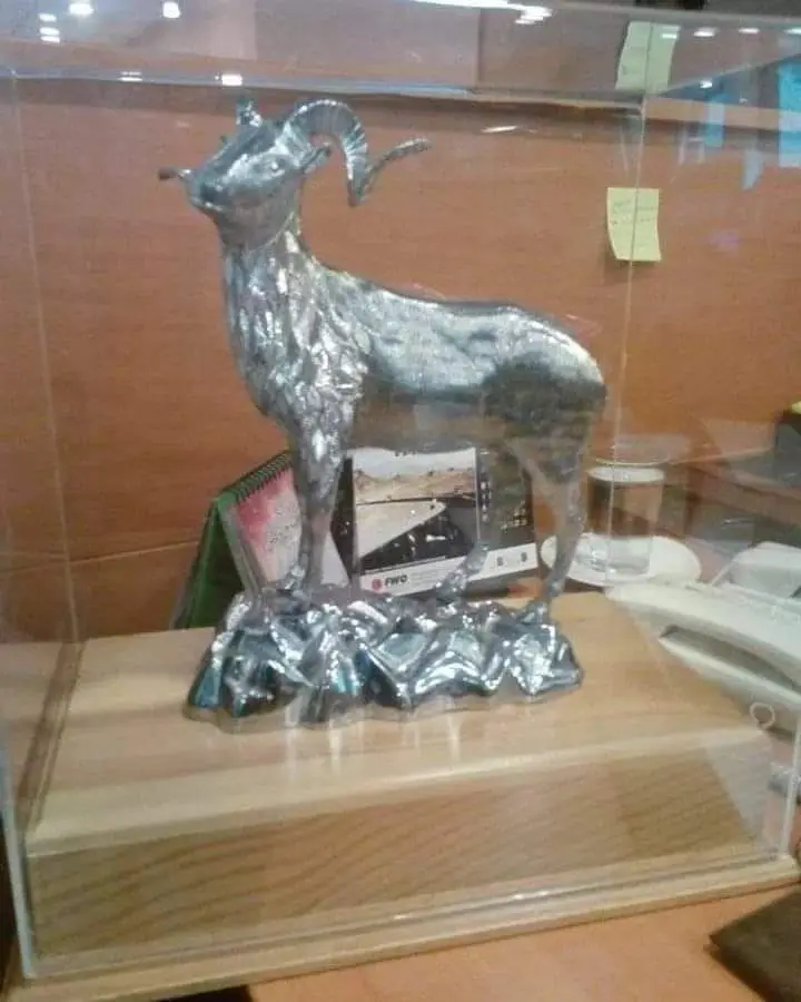 Silver Markhor Statue in Glass Case — photo 1